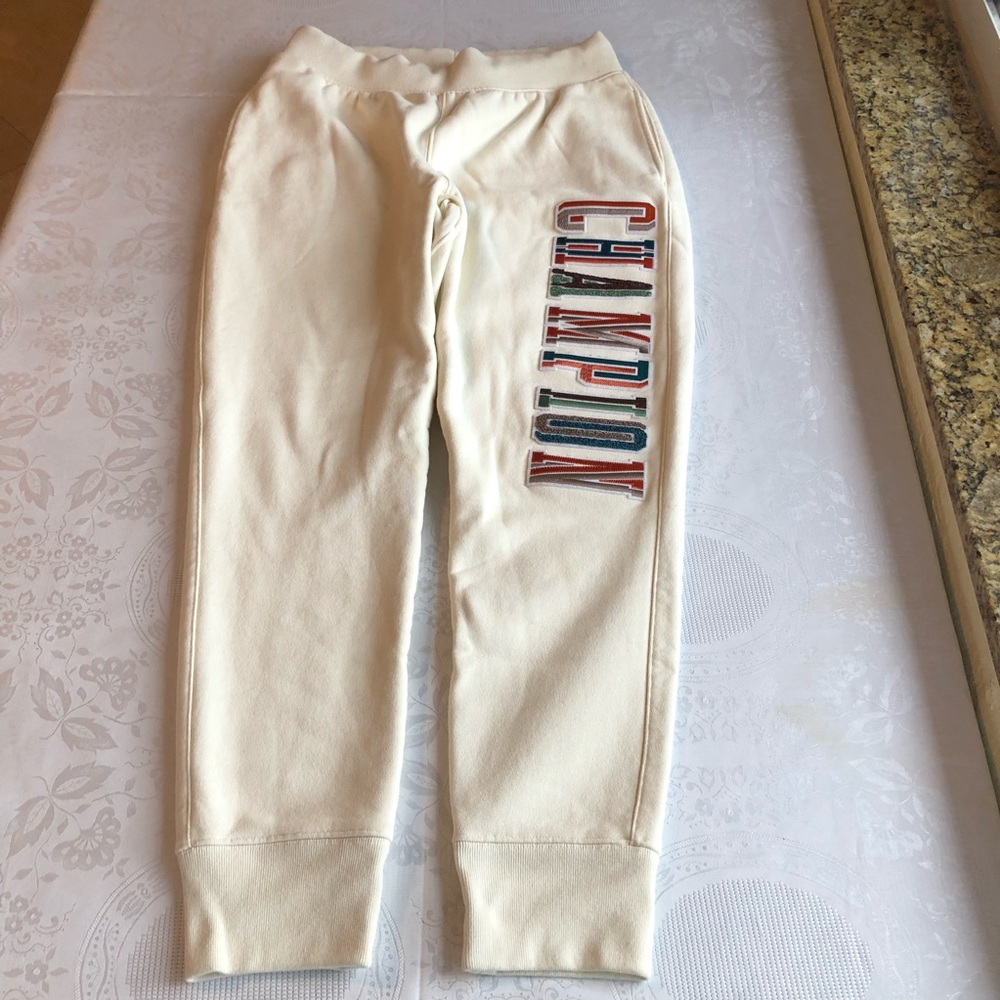 Champion Reverse Weave Cream Joggers Sweatpants Men’s Size L Logo Embroidered